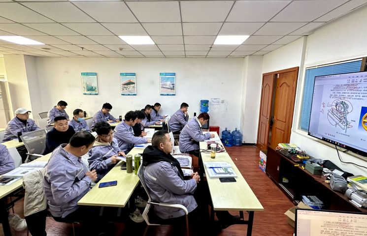 成都凯奇学校电梯维修培训